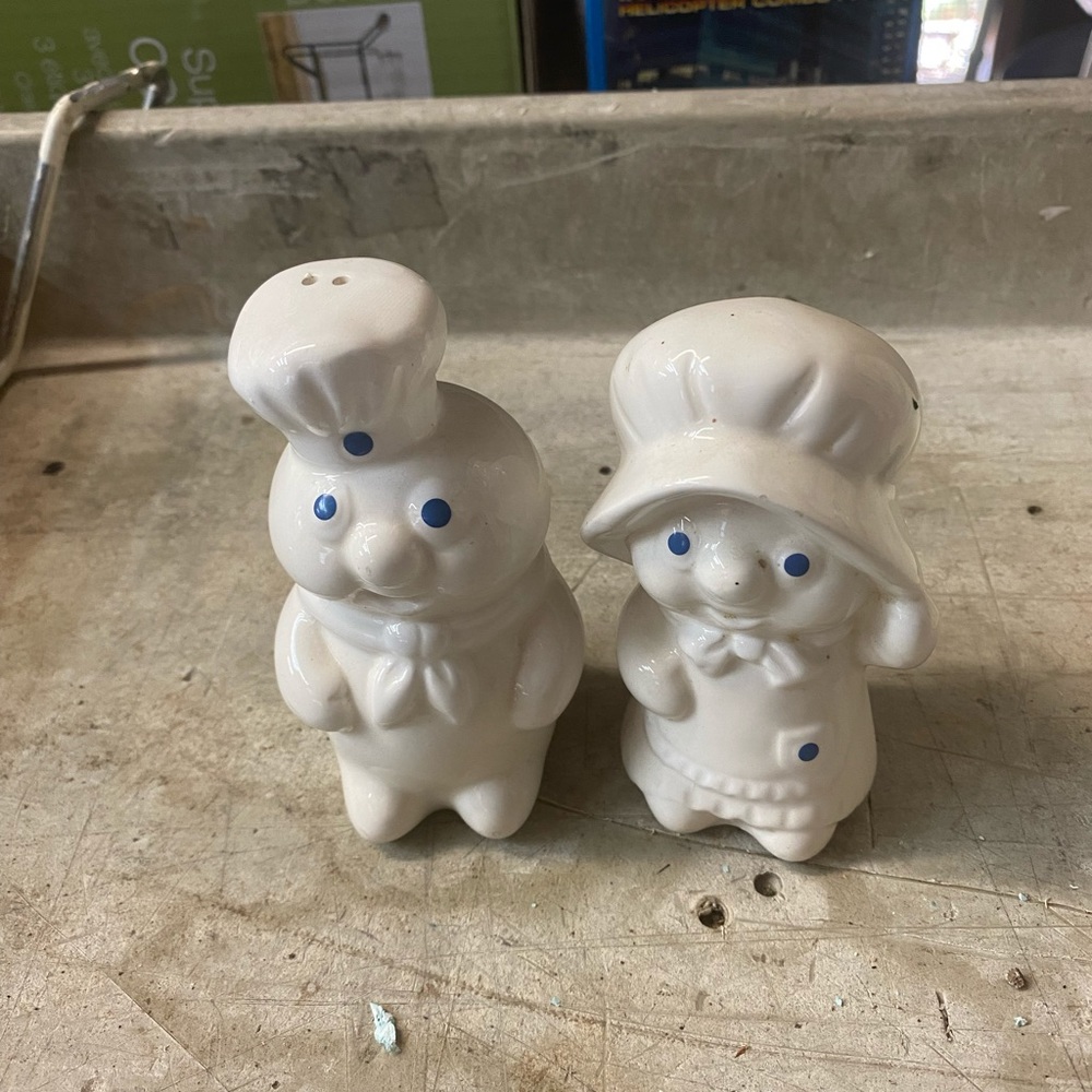 Pillsbury Salt Pepper Shaker